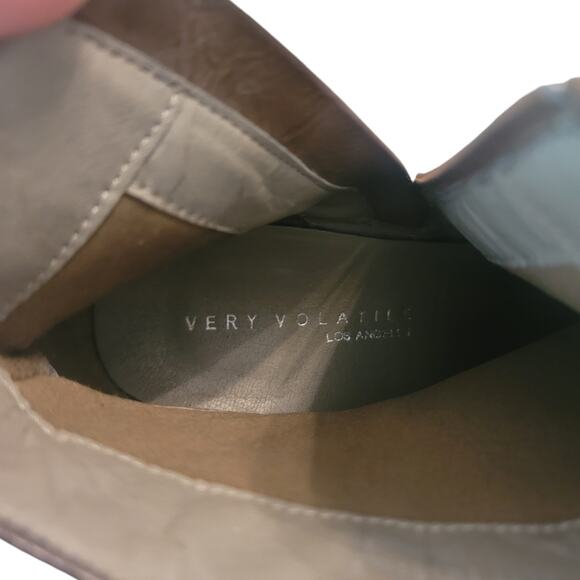 Very Volatile Los Angeles Whitby Suede/Leather Ankle Bootie Women's Size 8.5 - Picture 11 of 11
